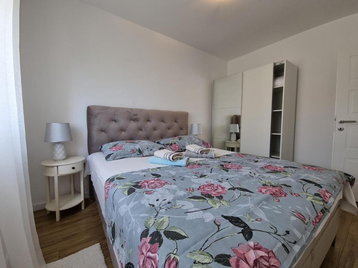 Apartments Manuel Banjol Εξωτερικό φωτογραφία